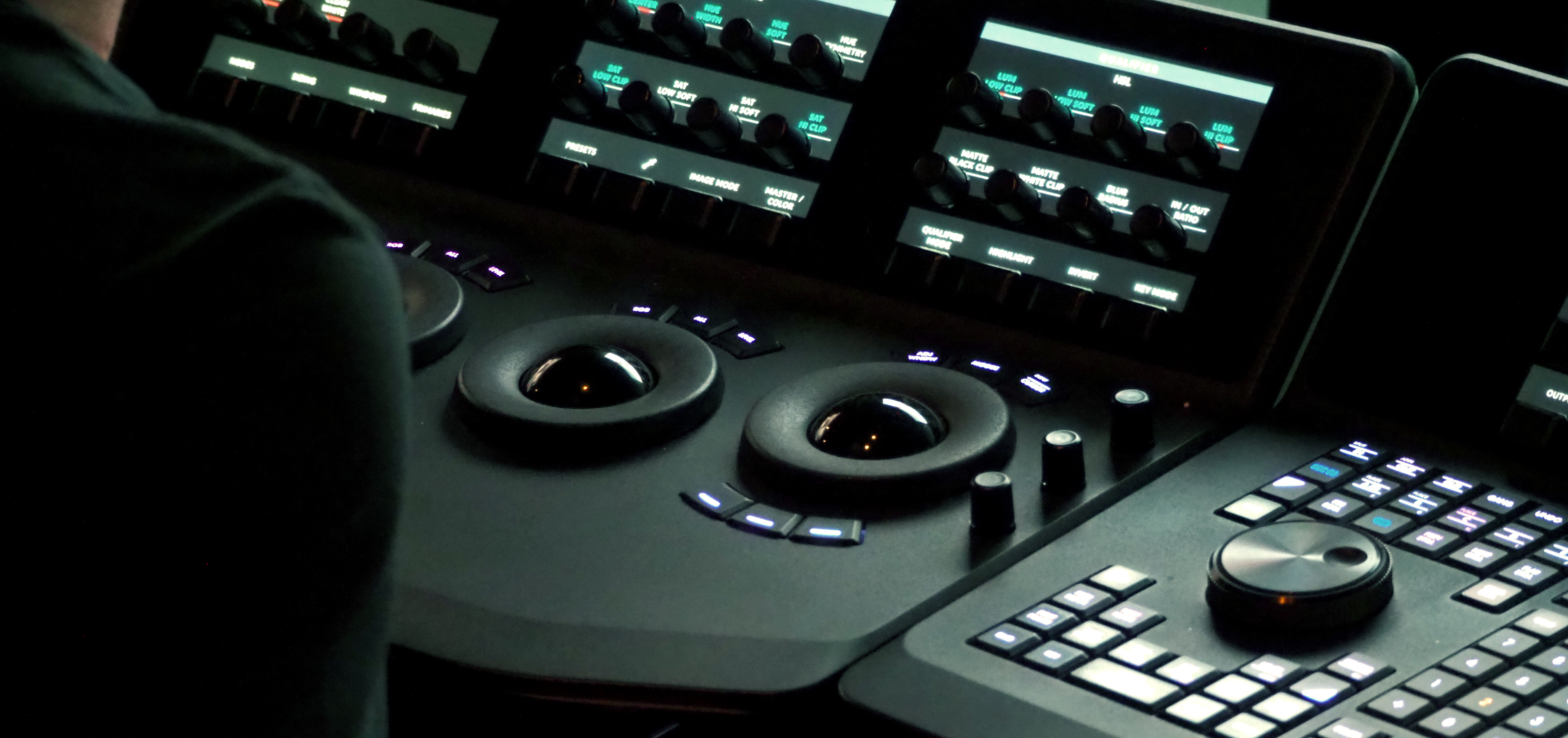 DaVinci Resolve Advanced Panel